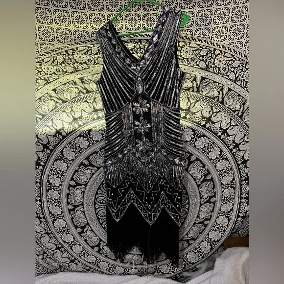 Women’s roaring 20s flapper dress. Size XL. New never worn, great condition. - Picture 4 of 5